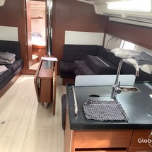 Hanse 418