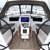 Hanse 418