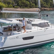 Fountaine Pajot Lucia 40
