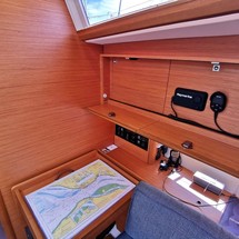 Dufour 390