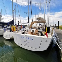 Dufour 390
