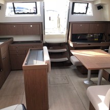 Beneteau Oceanis 51.1