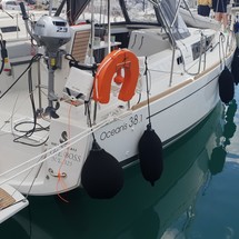 Beneteau Oceanis 38.1