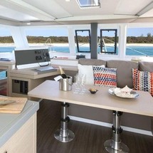 Fountaine Pajot Lucia 40