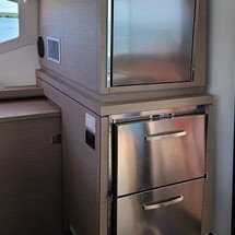 Fountaine Pajot Lucia 40
