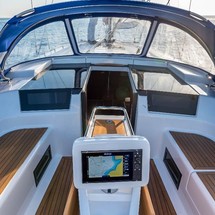 Hanse 418