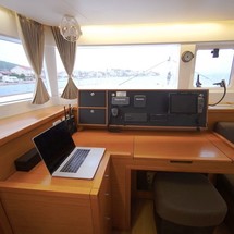 Lagoon 450 F