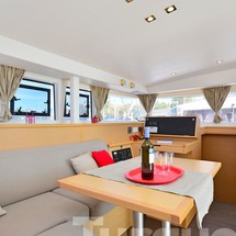 Lagoon 400 S2