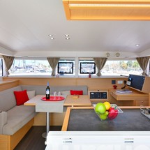 Lagoon 400 S2