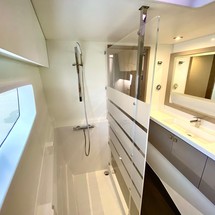 Fountaine Pajot Astréa 42