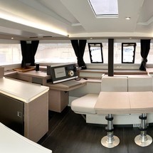 Fountaine Pajot Astréa 42