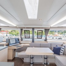 Fountaine Pajot Astréa 42