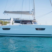 Fountaine Pajot Astréa 42