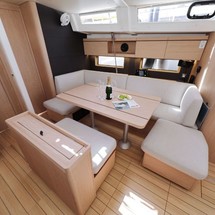 Beneteau Oceanis 46