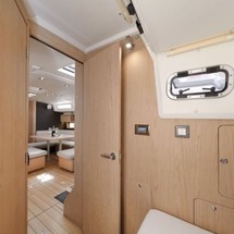 Beneteau Oceanis 46
