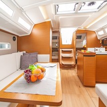 Jeanneau Sun Odyssey 410