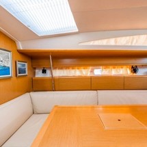 Jeanneau 53