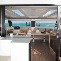 Fountaine Pajot Helia 44