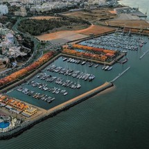 Fountaine Pajot Lucia 40