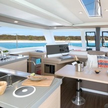 Fountaine Pajot Lucia 40