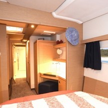 Fountaine Pajot Lucia 40