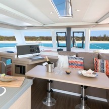 Fountaine Pajot Lucia 40
