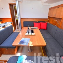 Hanse 575