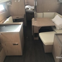 Beneteau Oceanis 41.1