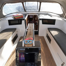 Hanse 418