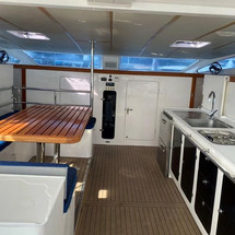 Island packet 380