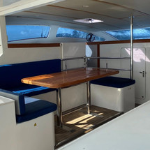 Island packet 380