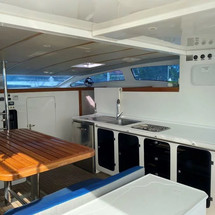 Island packet 380