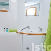 Lagoon 380