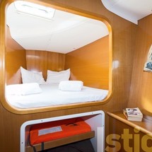 Lagoon 380