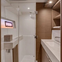 Lagoon 40
