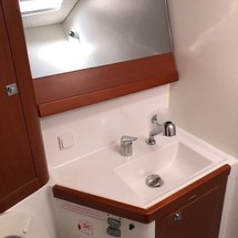 Beneteau Oceanis 48