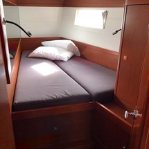Beneteau Oceanis 48