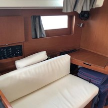 Beneteau Oceanis 41.1