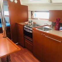 Beneteau Oceanis 38