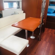 Beneteau Oceanis 38
