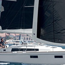 Beneteau Oceanis 38