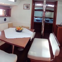 Beneteau Oceanis 48