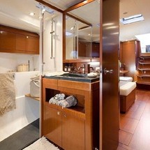 Beneteau Oceanis 48