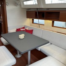 Beneteau Oceanis 46.1