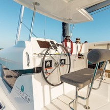 Lagoon 42