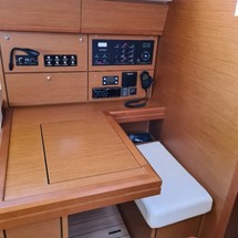 Jeanneau 54