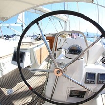 Beneteau Oceanis 40