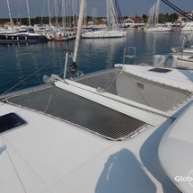 Lagoon 421