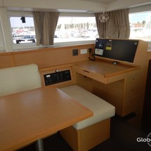Lagoon 421