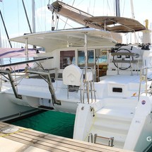 Lagoon 421